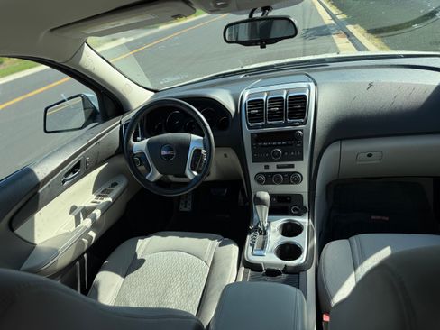 Used 2011 GMC Acadia SL w/ Preferred Package image 8