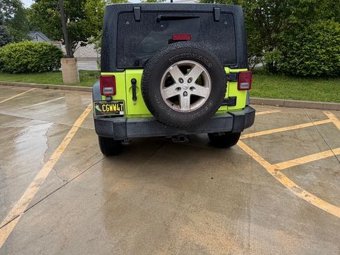 Used 2016 Jeep Wrangler Unlimited Sport w/ Quick Order Package 24S AWD/4WD image 4