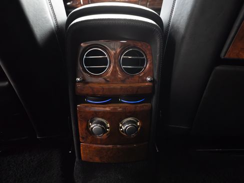 Used 2006 Rolls-Royce Phantom Sedan RWD image 11