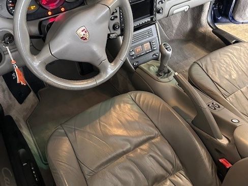 Used 2004 Porsche 911 Carrera image 16