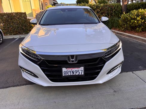 Used 2020 Honda Accord Touring image 12