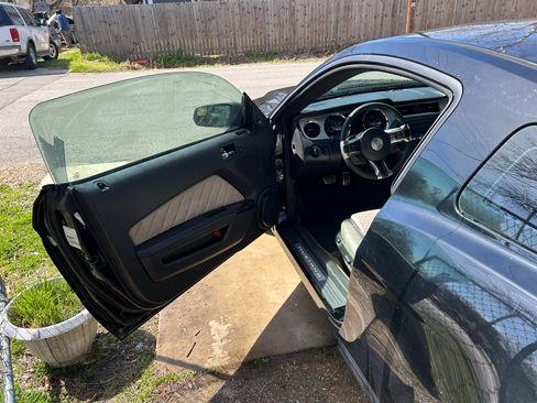 Used 2014 Ford Mustang Premium w/ Equipment Group 201A image 9