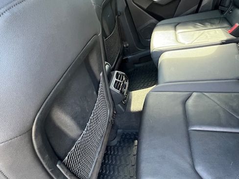 Used 2022 Audi Q3 2.0T Premium w/ Convenience Package image 10