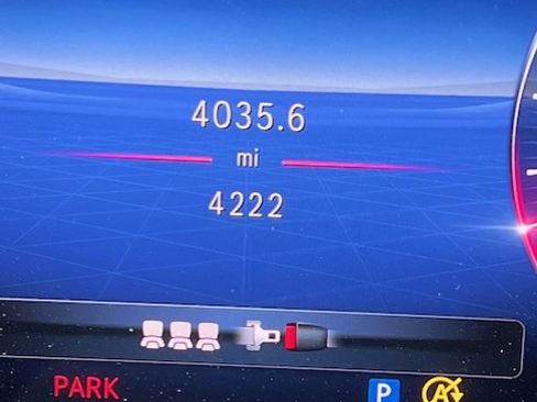 Used 2023 Mercedes-Benz C 300 Sedan image 12