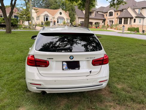 Used 2016 BMW 328d xDrive Wagon AWD/4WD image 4