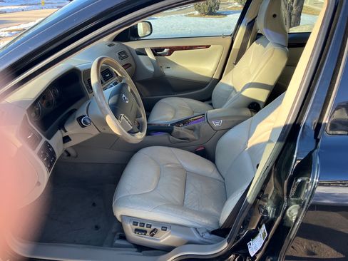 Used 2007 Volvo V70 2.5T image 16