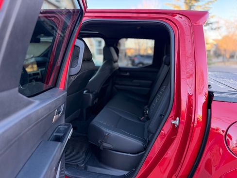 Used 2025 Toyota Tacoma TRD Sport image 9