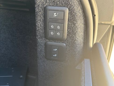 Used 2020 Land Rover Range Rover SV Autobiography Dynamic image 19