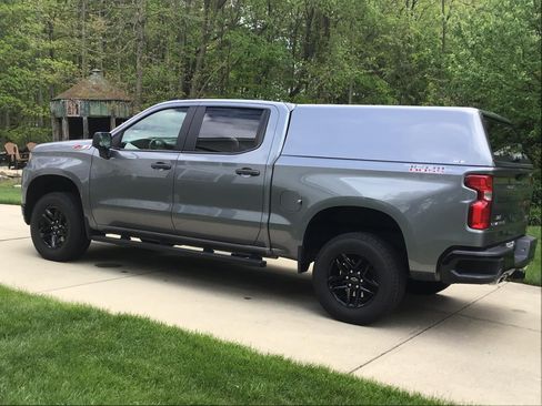 Used 2021 Chevrolet Silverado 1500 Custom Trail Boss AWD/4WD image 10