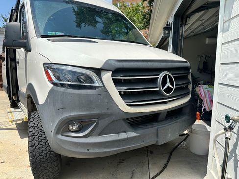 Used 2021 Mercedes-Benz Sprinter 2500 image 6