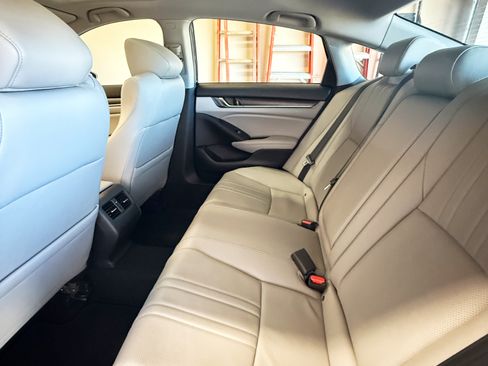 Used 2019 Honda Accord EX-L image 6