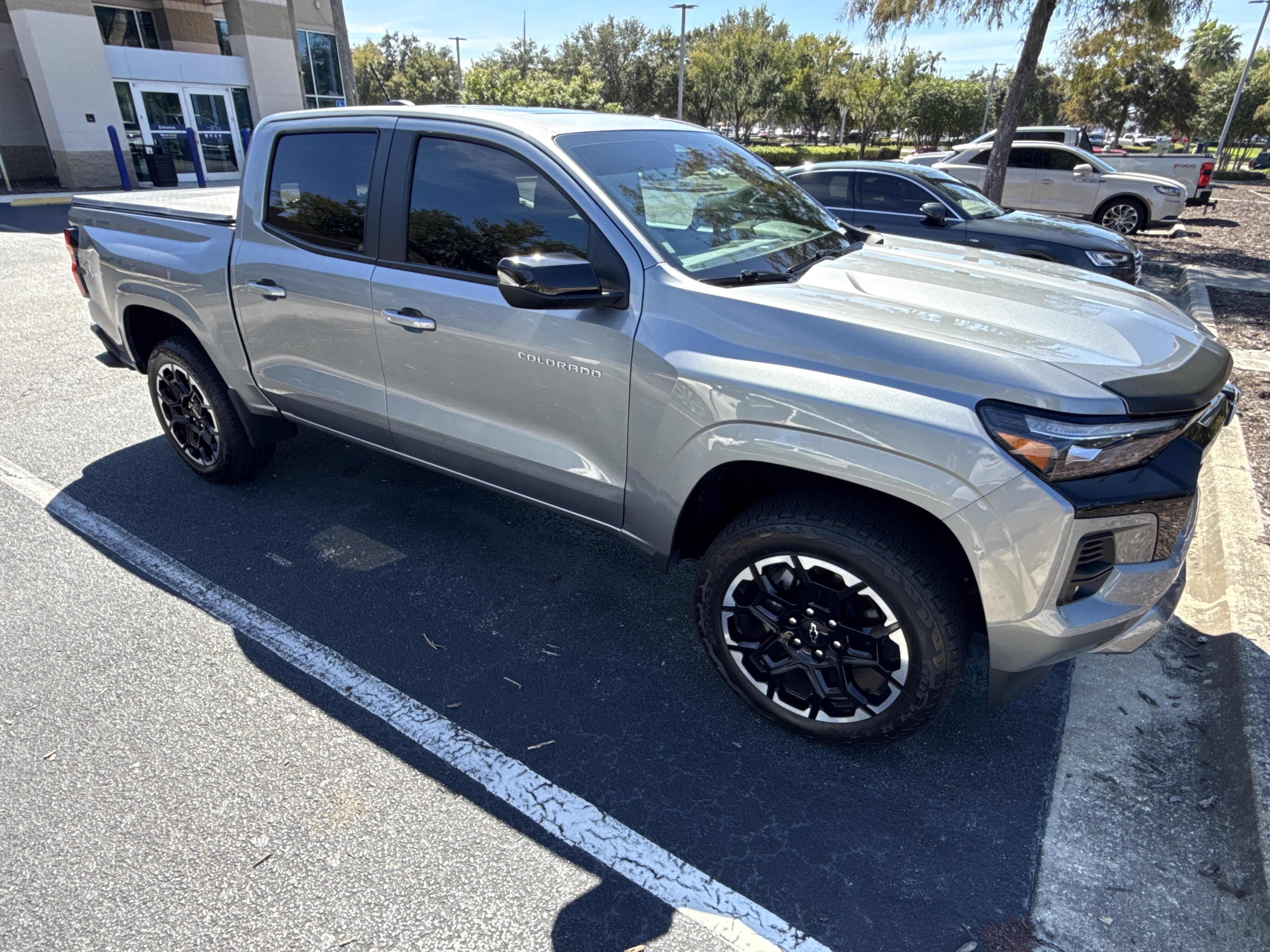 Used 2026 Chevrolet Colorado Z71 w/ Z71 Convenience Package 2 AWD/4WD image 4