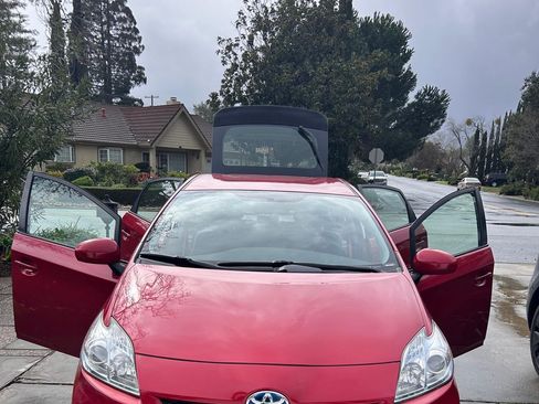 Used 2011 Toyota Prius Two image 13