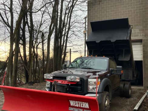 Used 2015 Ford F450 XL w/ Power Equipment Group image 1