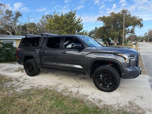 Used 2024 Toyota Tundra Limited image 8