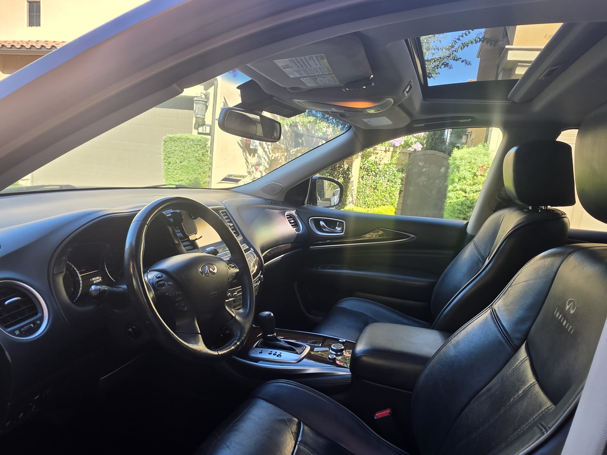 Used 2014 INFINITI QX60 Luxe w/ Deluxe Touring Package AWD/4WD image 8