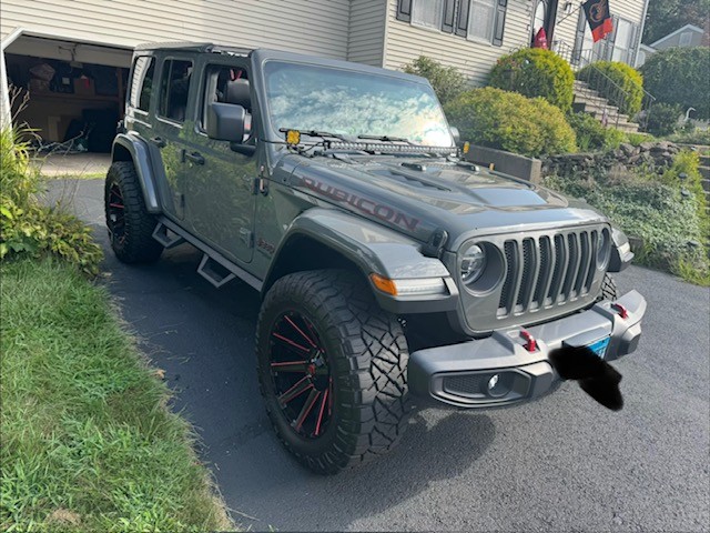 Used 2021 Jeep Wrangler Unlimited Rubicon w/ LED Lighting Group AWD/4WD image 23