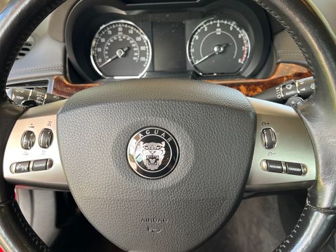 Used 2008 Jaguar XK Coupe image 12