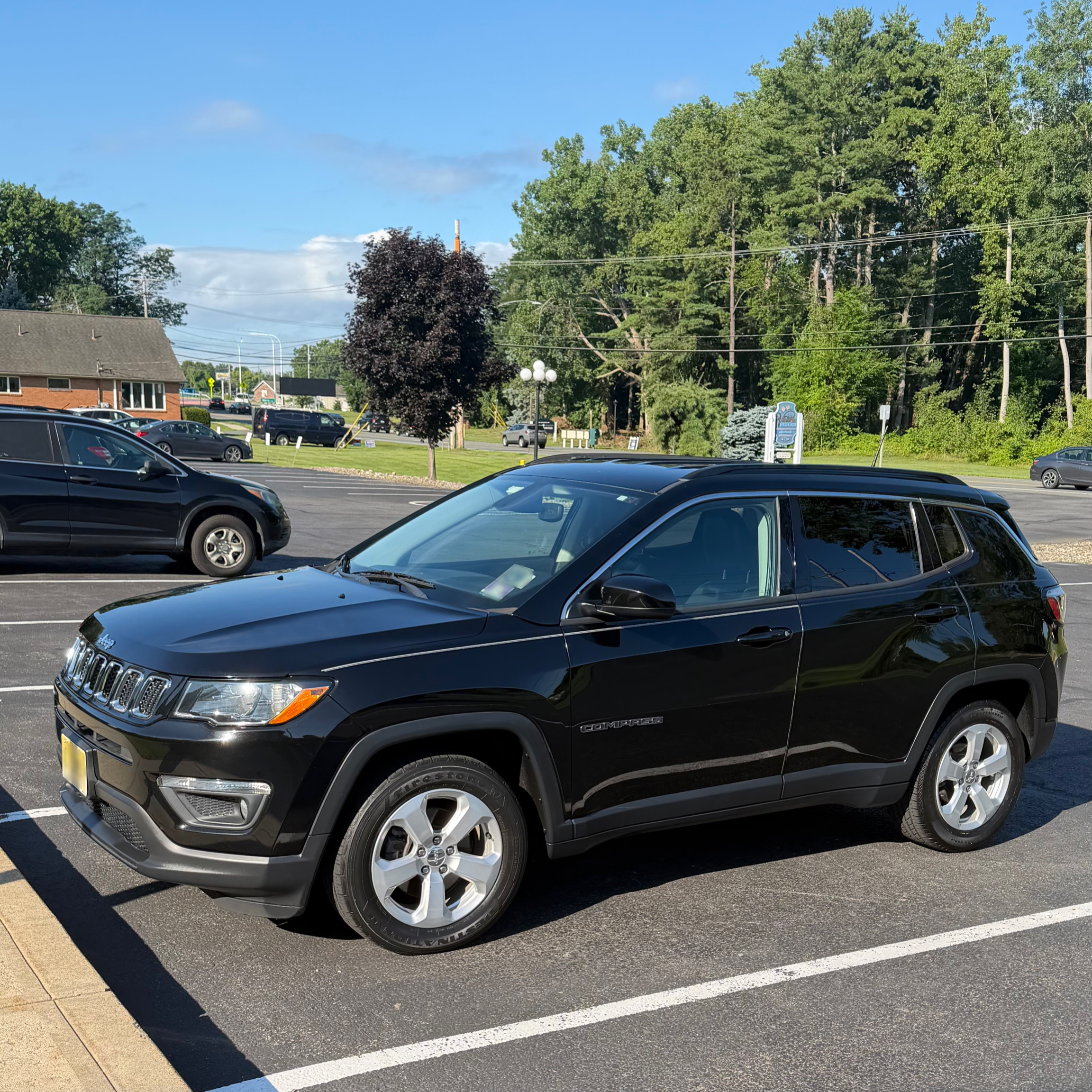 Used 2019 Jeep Compass Latitude w/ Popular Equipment Group FWD image 5