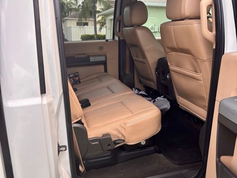 Used 2015 Ford F250 Lariat w/ Lariat Ultimate Package AWD/4WD image 19