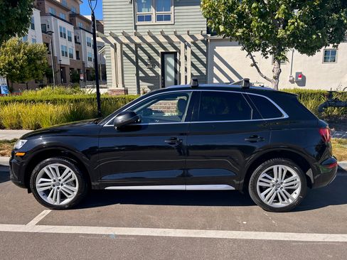 Used 2019 Audi Q5 2.0T Premium Plus w/ Premium Plus Package AWD/4WD image 5