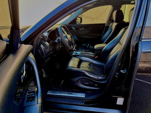 Used 2010 INFINITI FX50 AWD w/ Sport Pkg image 14