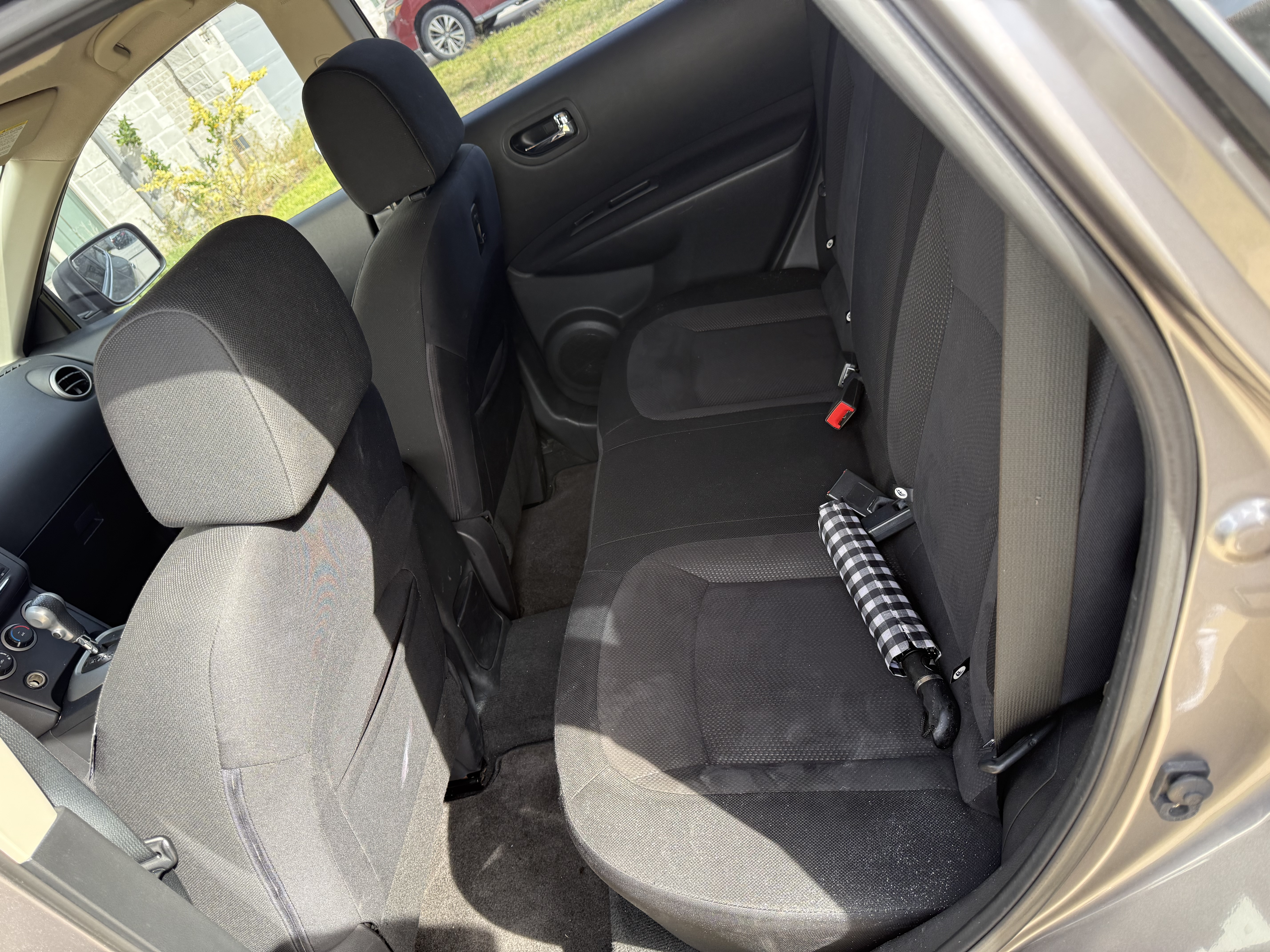 Used 2011 Nissan Rogue S FWD image 8