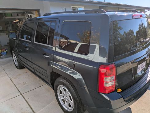 Used 2014 Jeep Patriot Sport w/ Power Value Group image 5