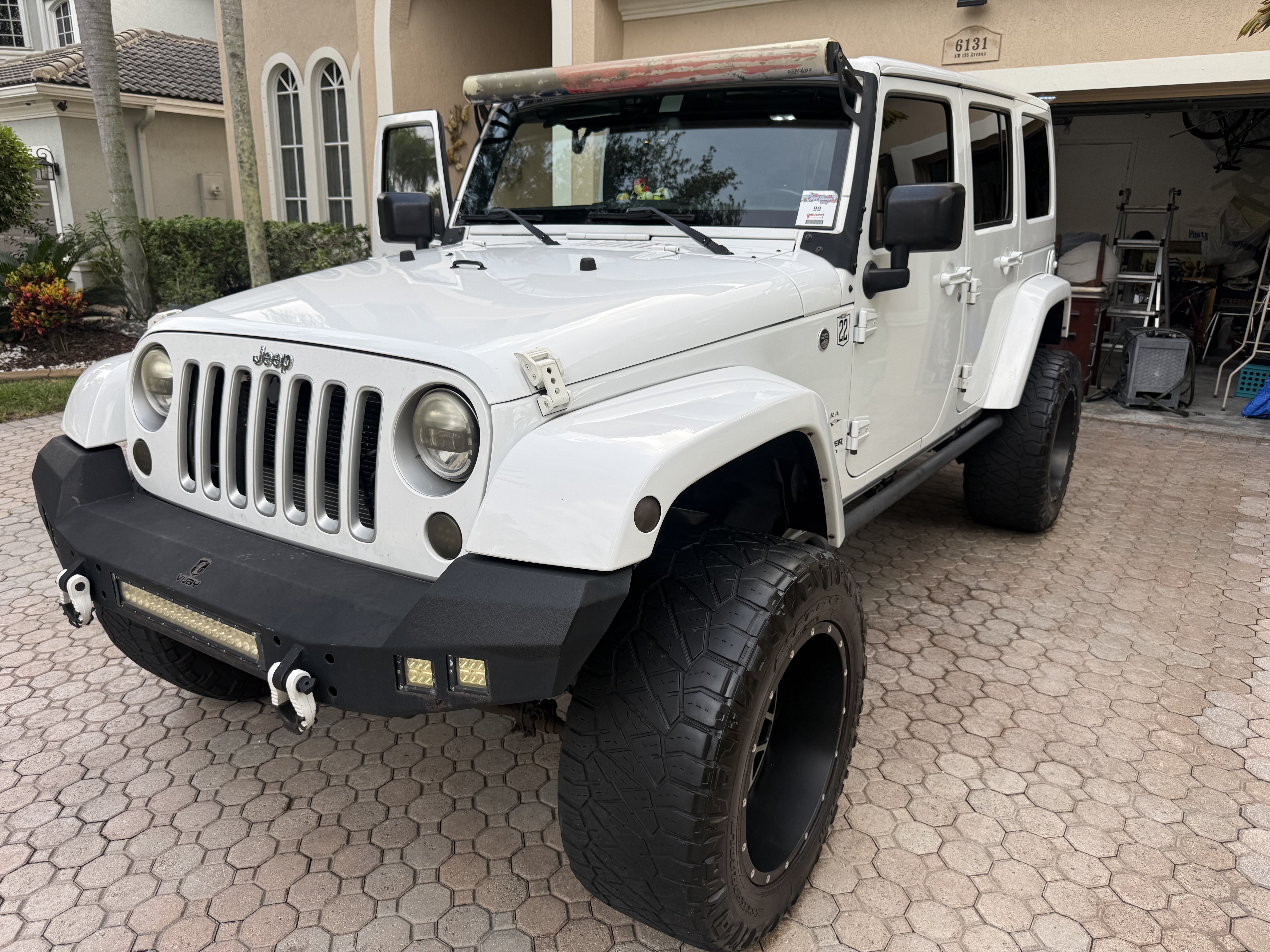 Used 2016 Jeep Wrangler Unlimited Sahara w/ Dual Top Group AWD/4WD image 18