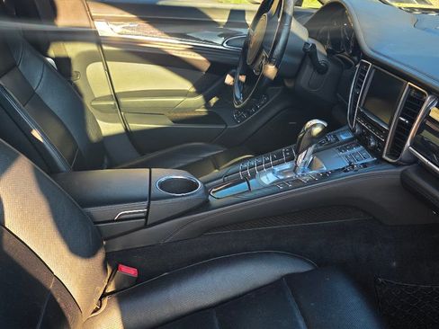 Used 2013 Porsche Panamera Turbo image 10