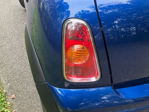 Used 2002 MINI Cooper Hardtop FWD image 8