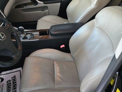 Used 2010 Lexus IS 250 image 2