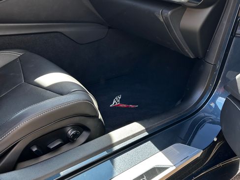 Used 2021 Chevrolet Corvette Stingray Preferred Cpe w/ Z51 Performance Package image 11