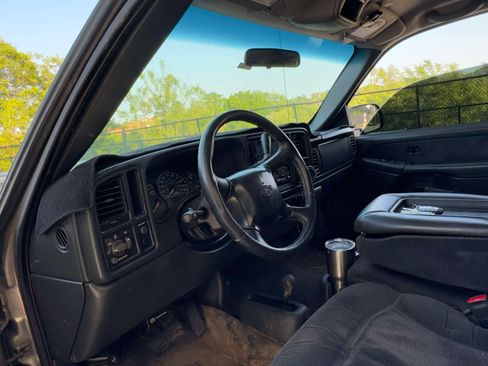 Used 2001 Chevrolet Silverado 1500 LS w/ Off-Road Chassis Pkg image 25
