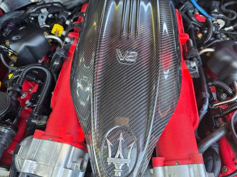 Used 2021 Maserati Ghibli Trofeo image 16