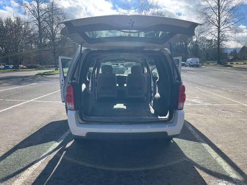 Used 2008 Chevrolet Uplander w/ Climate Package image 6