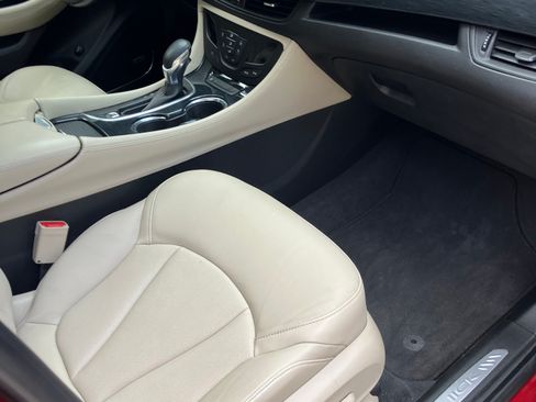 Used 2018 Buick Envision Premium AWD/4WD image 9