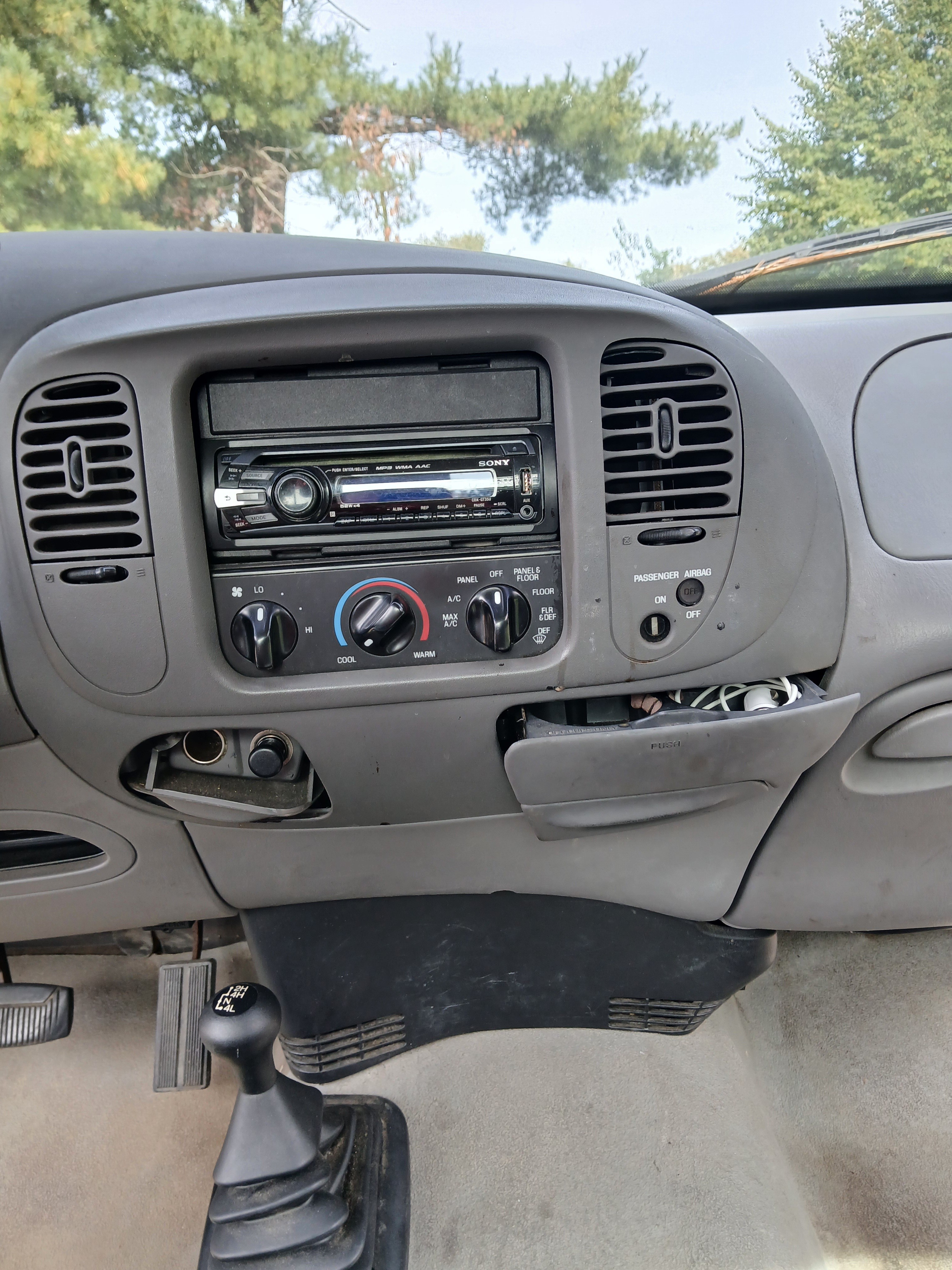 Used 1997 Ford F150 4x4 Regular Cab image 17