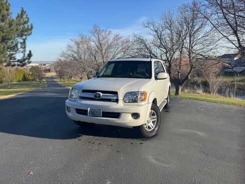Used 2006 Toyota Sequoia Limited image 4