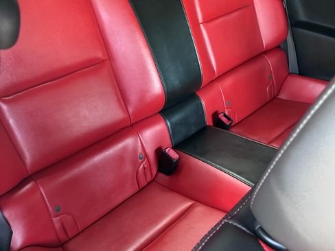 Used 2010 Chevrolet Camaro SS w/ Interior Accent Trim Package RWD image 14