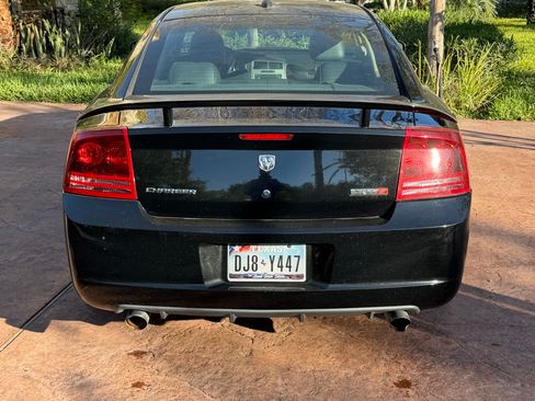 Used 2006 Dodge Charger SRT8 w/ SRT Option Group II image 9