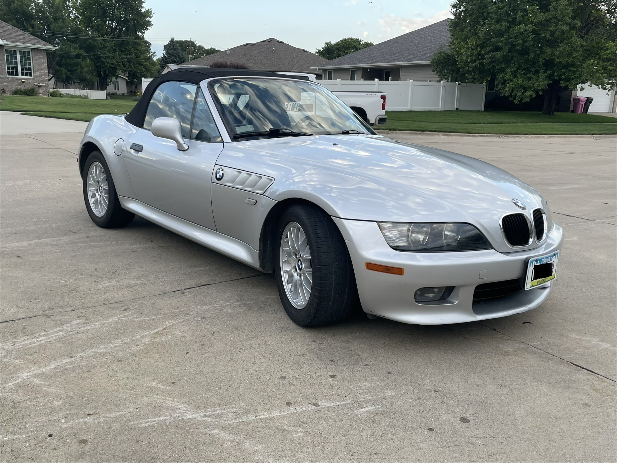 Used 2002 BMW Z3 2.5i RWD image 1