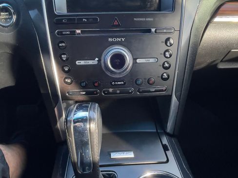 Used 2016 Ford Explorer Limited image 15