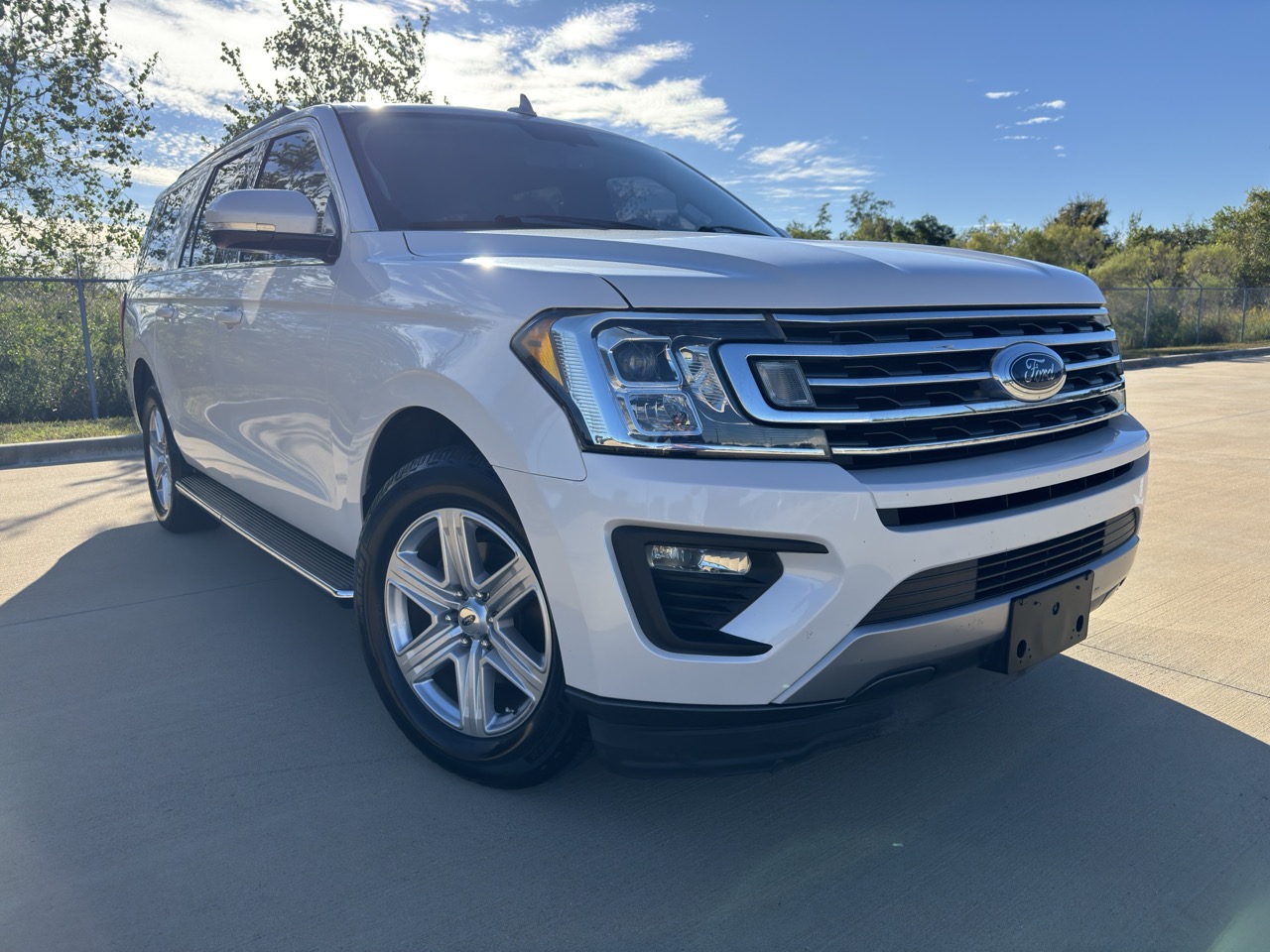Used 2018 Ford Expedition Max XLT w/ Equipment Group 202A RWD image 4