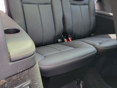 Used 2008 Mercedes-Benz GL 320 CDI 4MATIC image 16