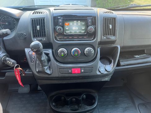 Used 2017 RAM ProMaster 2500 image 20