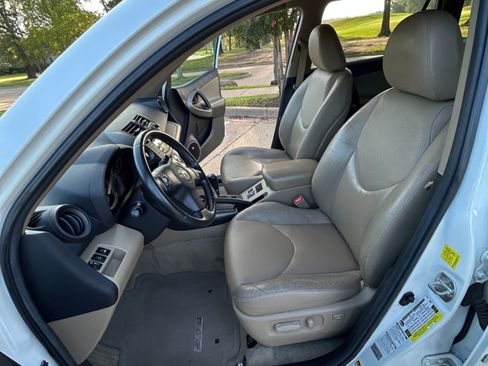 Used 2010 Toyota RAV4 Limited w/ Limited Extra Value Pkg AWD/4WD image 12