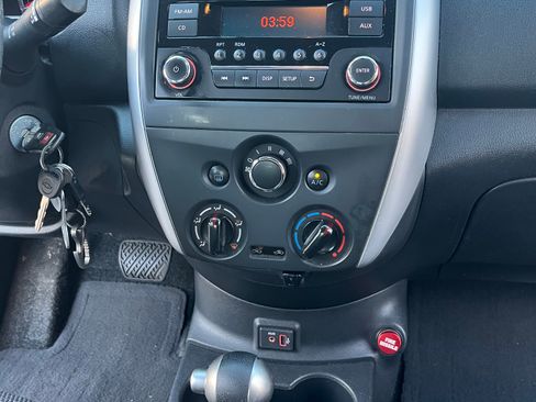 Used 2017 Nissan Versa SV image 12