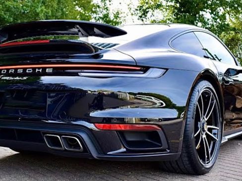 Used 2022 Porsche 911 Turbo S image 2