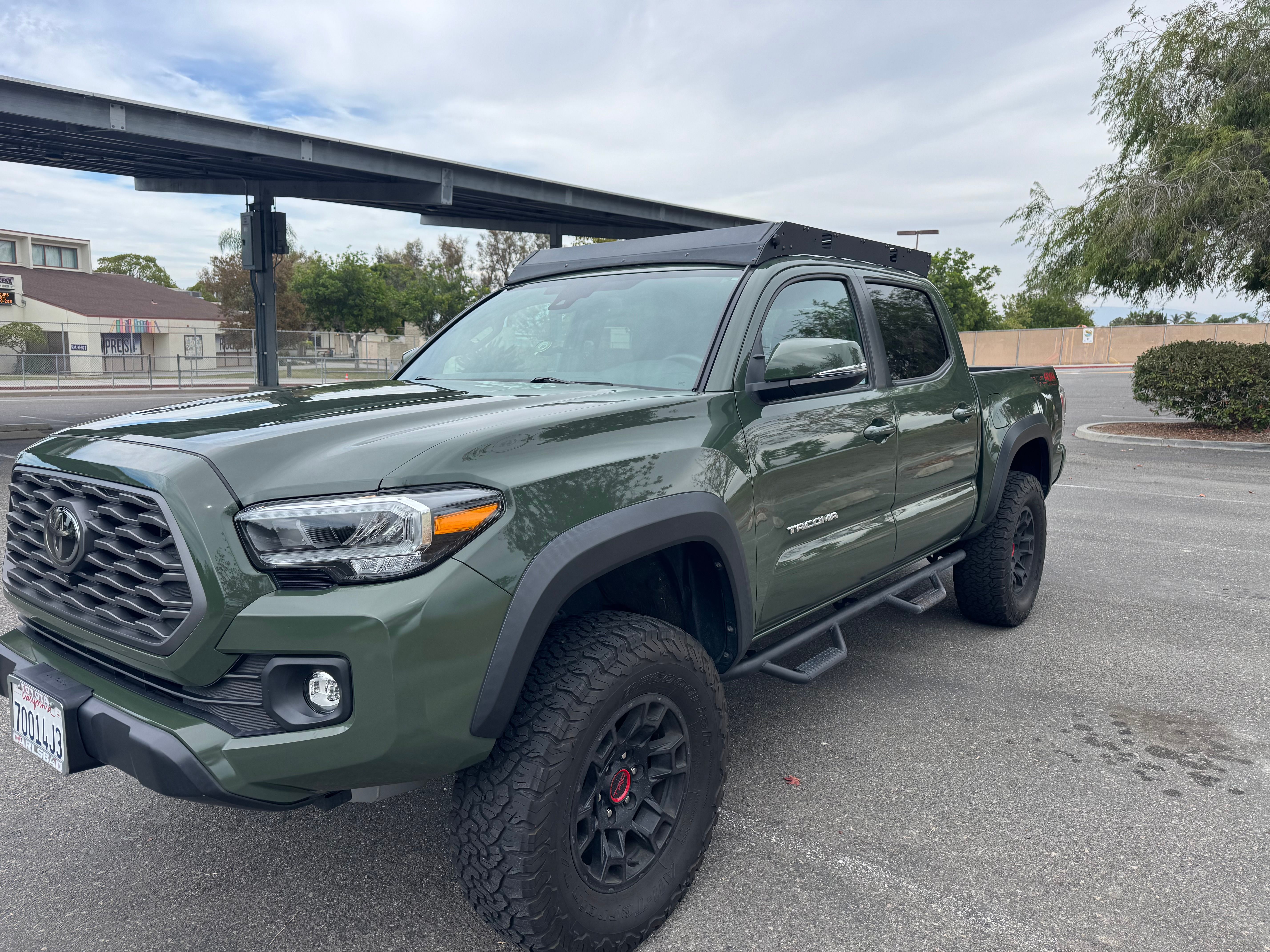 Used 2022 Toyota Tacoma TRD Off-Road w/ TRD Premium Off Road Package AWD/4WD image 6